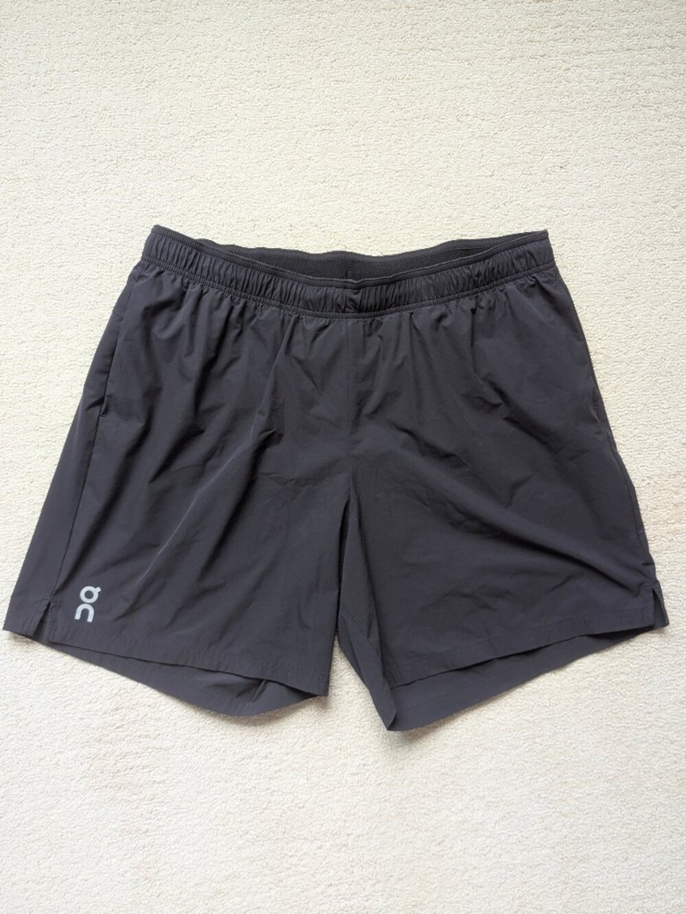 EUC Run ON Clouds 7" Core Shorts Men's XL Black Lined ON Running Shorts Pockets